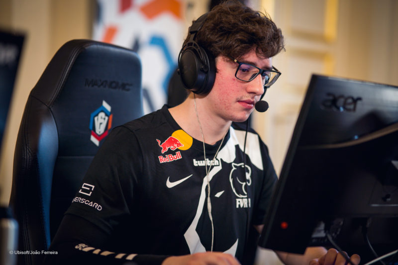 Foto de LENDA, jogador da FURIA durante o Six Invitational