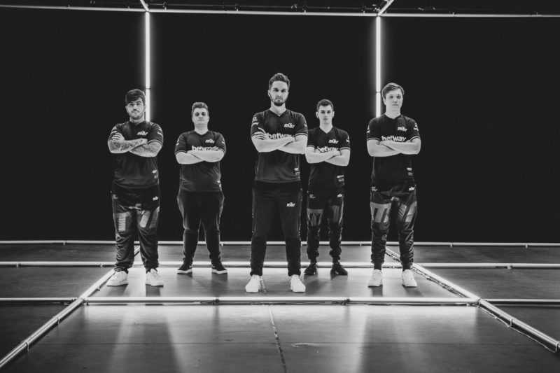 Foto com a escalação do MIBR de CS:GO