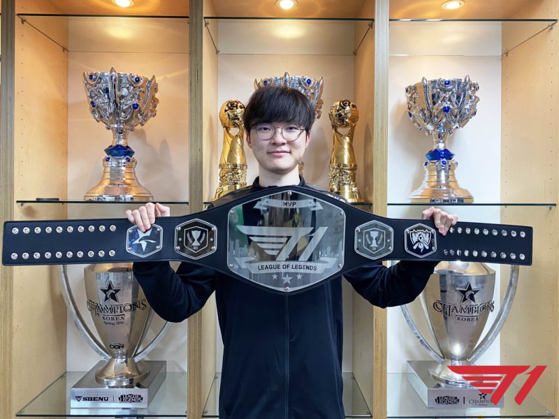 Foto do Faker, jogador da T1.