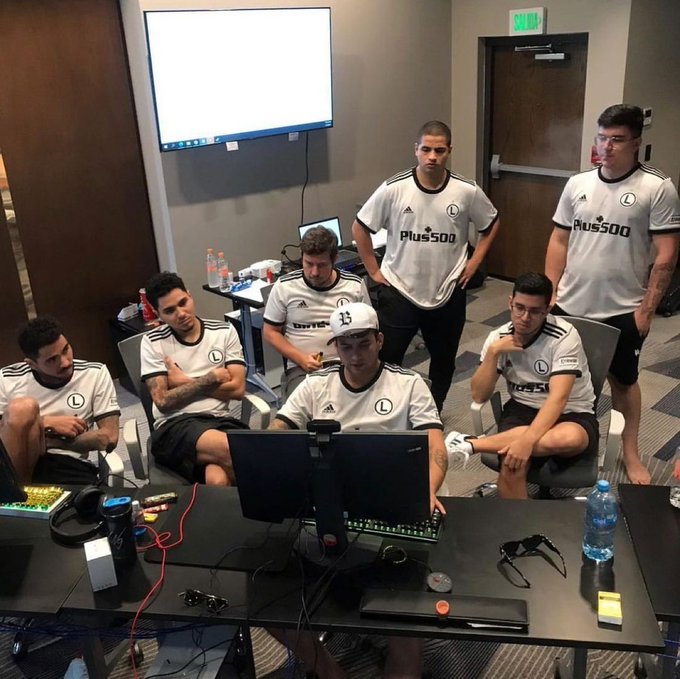 Foto do elenco do O Plano, equipe brasileira de CS:GO