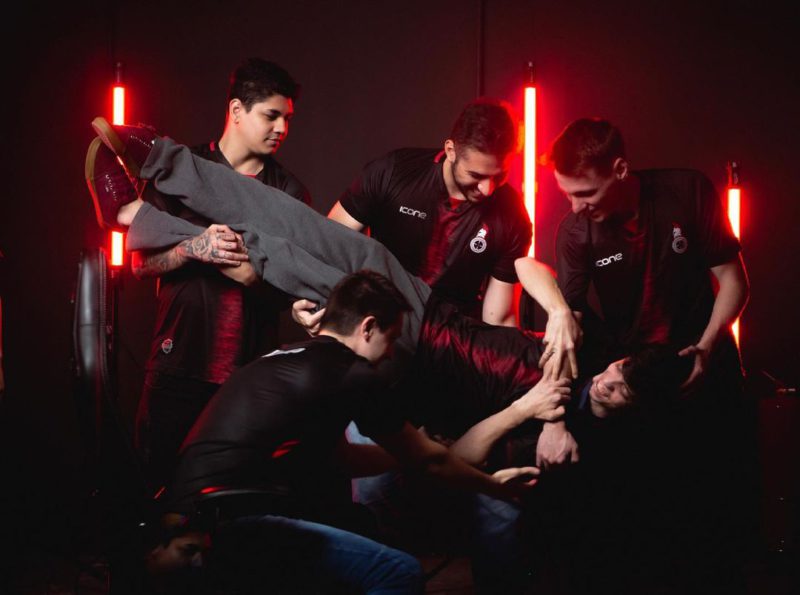 Elenco da Bravos de CSGO