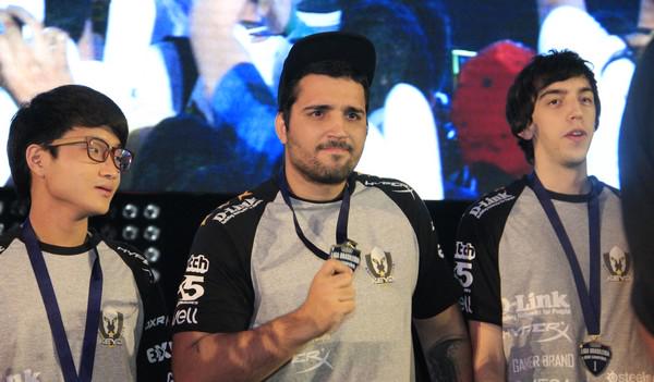 brTT com sua medalha de campeão brasileiro pela Keyd