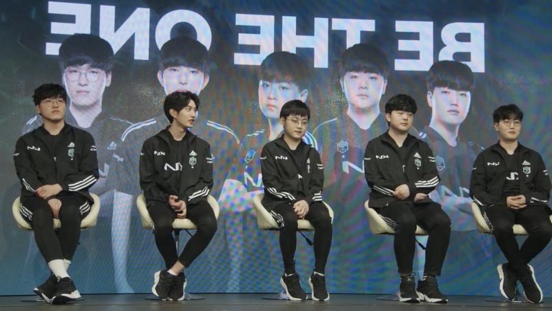 Foto da nova escalação da DAMWON Kia para a LCK 2022