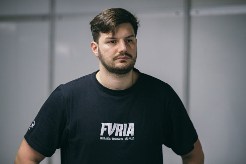 Carlão, treinador da FURIA, no Last Chance Qualifier