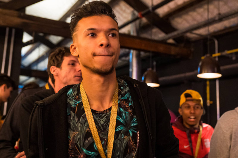 BRNWOWZK1 em evento do MIBR de CS:GO