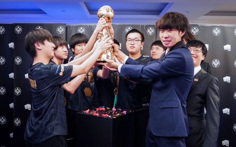 RNG Campeã MSI 2022