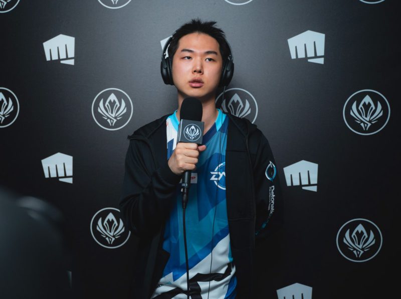 Imagem do jogador Yaharong no MSI 2022