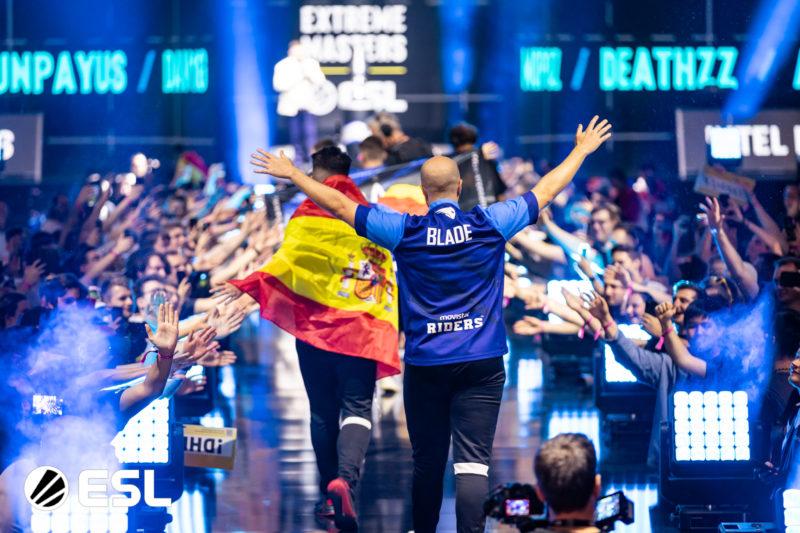 movistar riders antes da partida contra a team liquid na iem cologne 2022