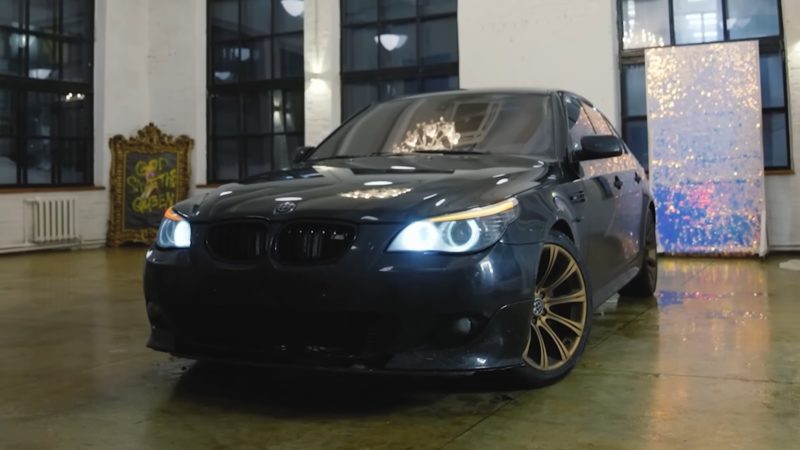 imagem da bmw de buster