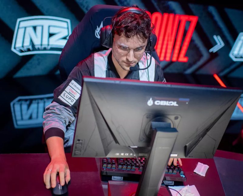 micaO atua pela INTZ no CBLOL 2022