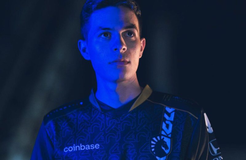 lagonis em ensaio fotográfico de apresentação da team liquid