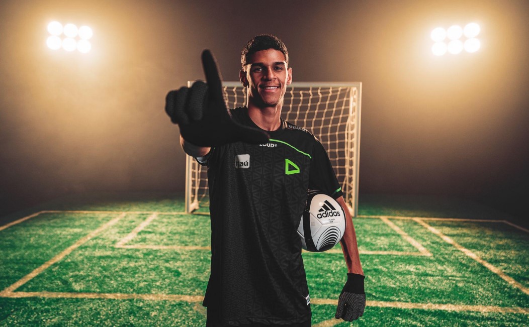 Luva de Pedreiro na LOUD