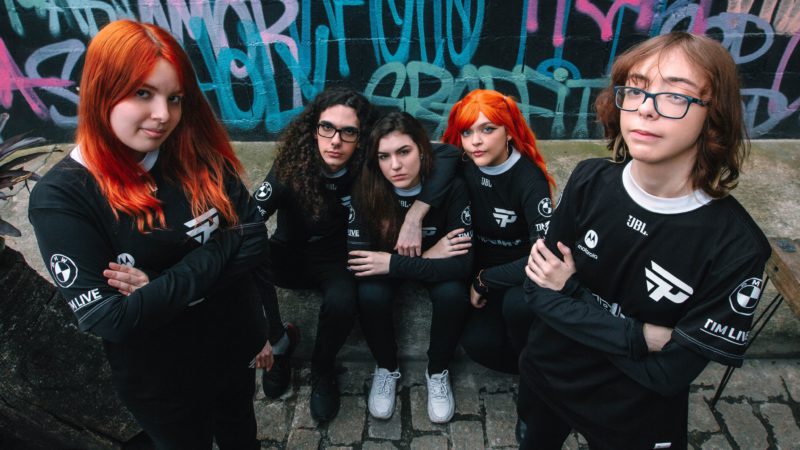 Imagem do time feminino de LoL da paiN Gaming