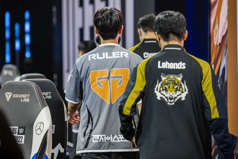 Ruler e Lehends no Worlds 2022