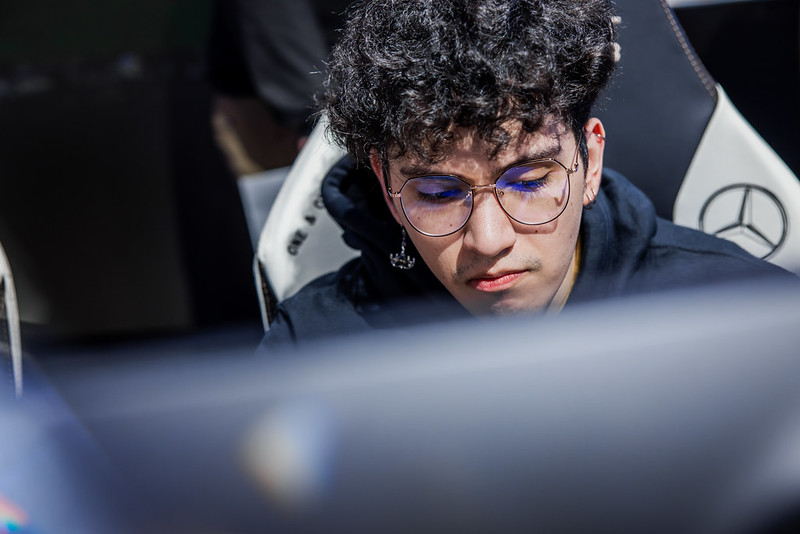 Seiya, da Isurus, no Worlds 2022