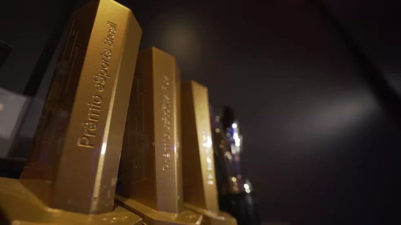 troféu do premio esports brasil 2022