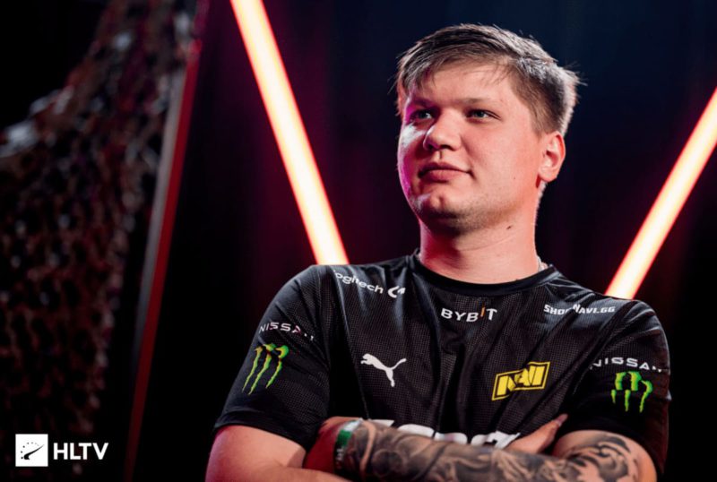 s1mple durante media day de campeonato