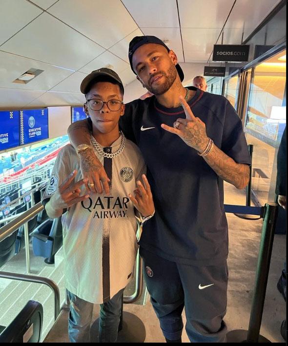 Imagem do Boca de 09 com Neymar 