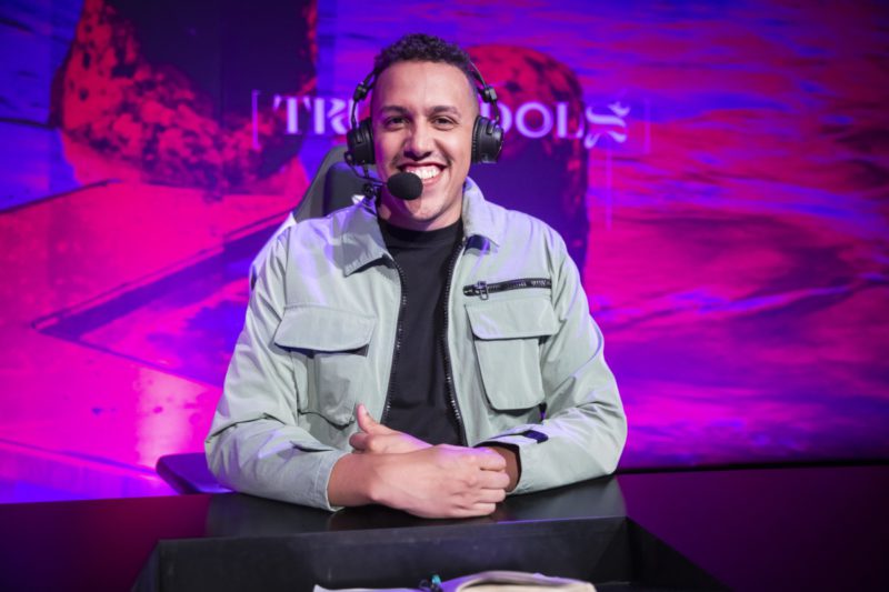 Foto do caster que criticou a Riot por escolher o Brasil como sede do Game Changers Championship