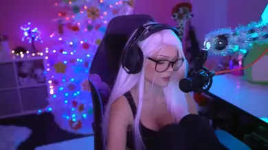 imagem da streamer justfoxii