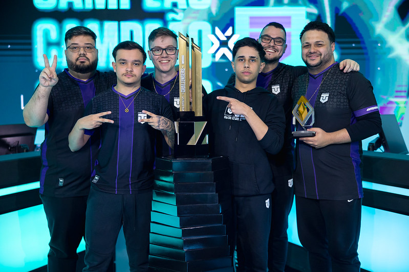 Imagem da The Union após conquistar a vaga no Ascension