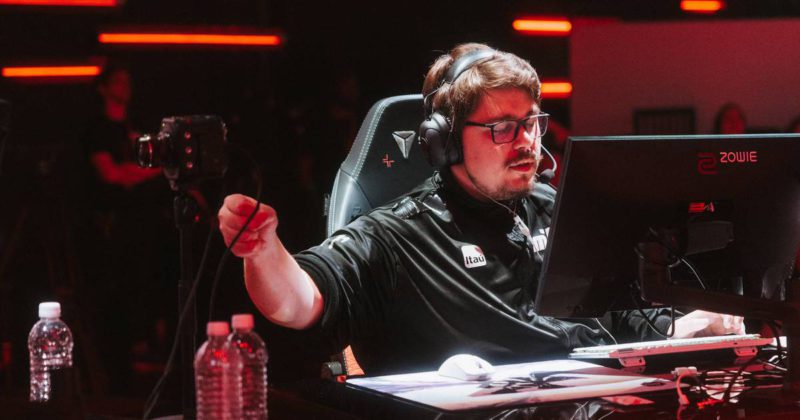 Imagem do MIBR txoziN no VCT Americas 2023 de VALORANT