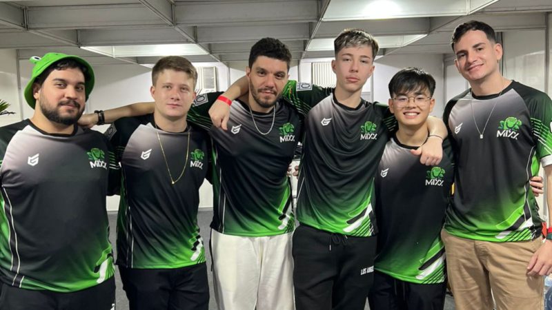 Imagem do elenco da Mixx