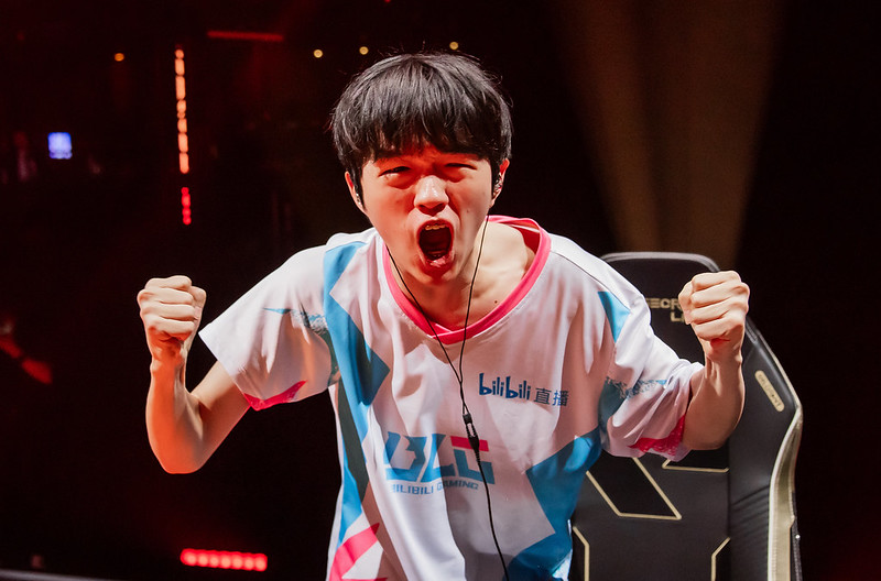 Imagem do jogador da Bilibili, Knight, no VALORANT Champions 2023