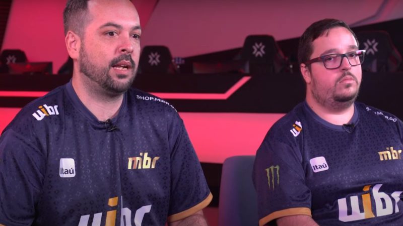 bzkA e fRoD no revelando área