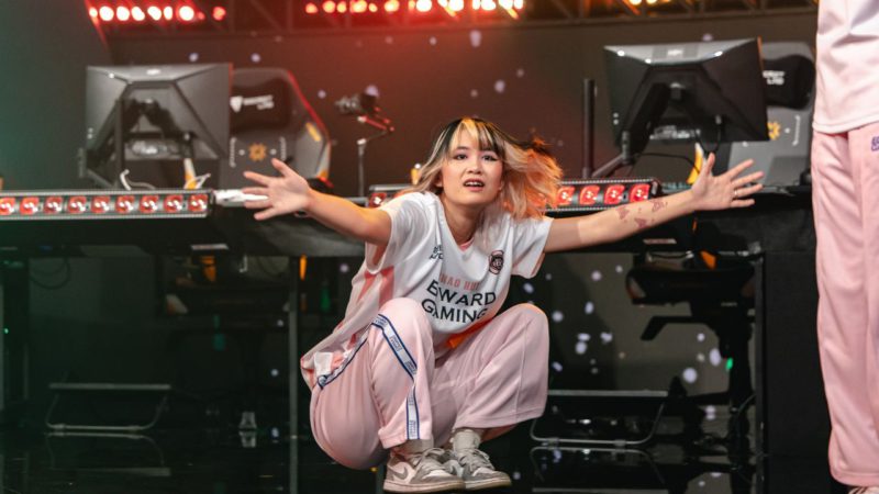 Clem cambalhota inspirada em Faker no Game Changers Championship 2023