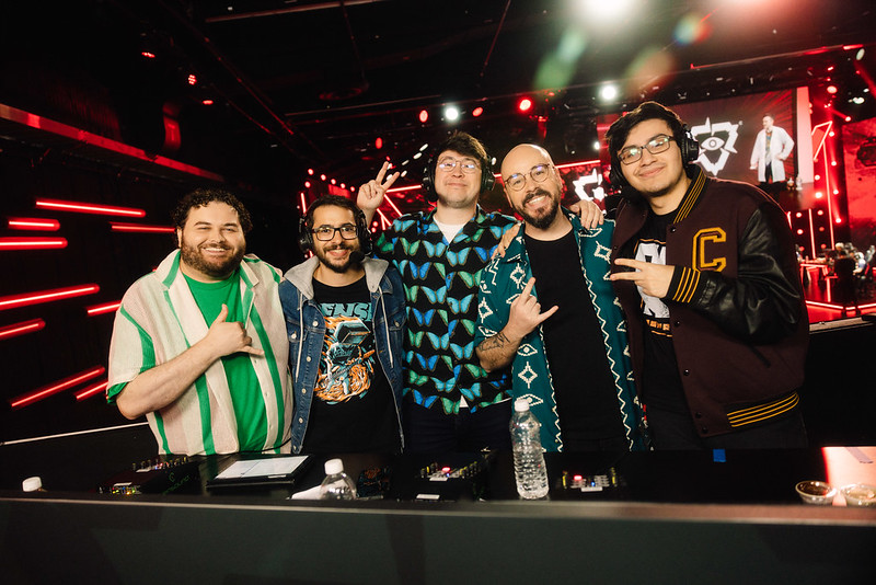 Tixinha e outros casters da Riot Games