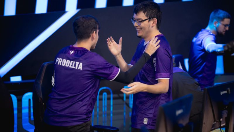 Na foto, Leleko, que teve de substituir o Toucouille e ainda fez duas apresentações brilhantes!