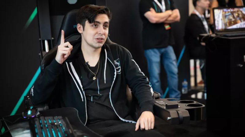 Na foto, o streamer Shroud