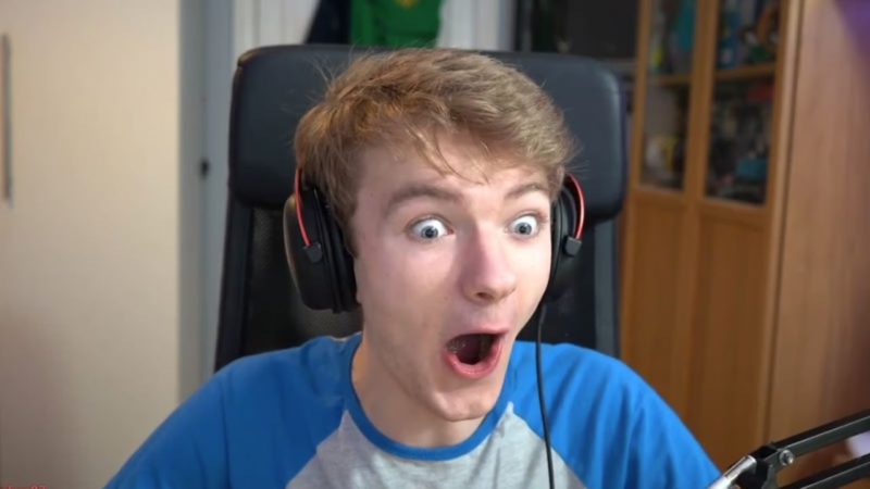 Na foto, o streamer TommyInnit