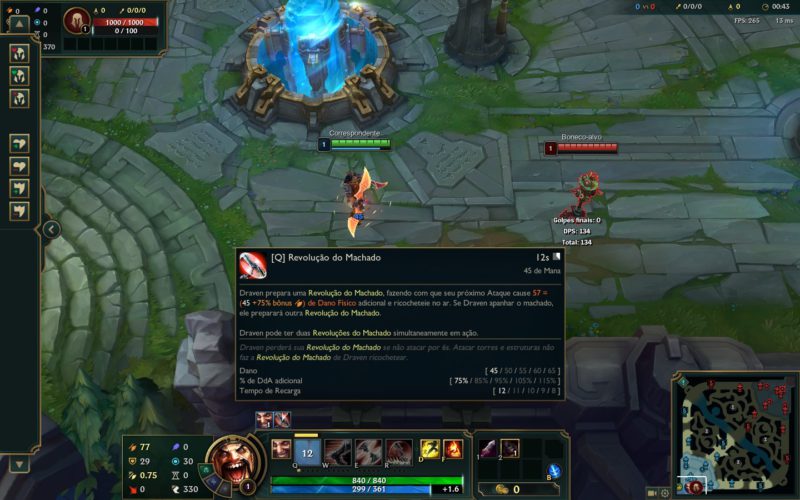 Na foto, o AD do Draven e o dano causado em um boneco-alvo com um ataque básico