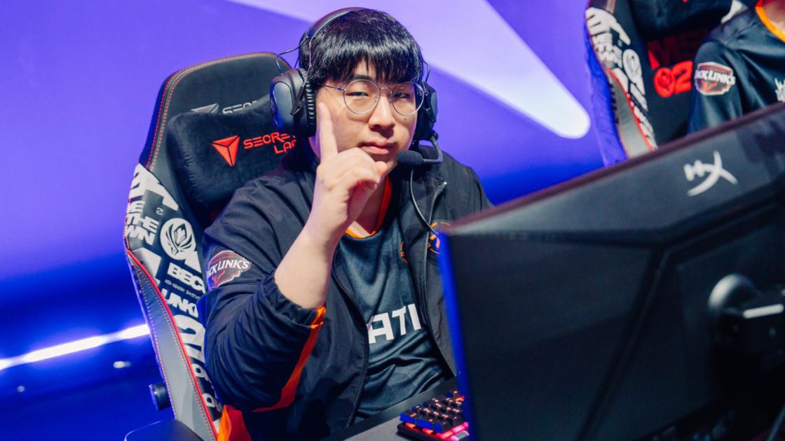 Imagem do jogador Noah, ADC da FNATIC