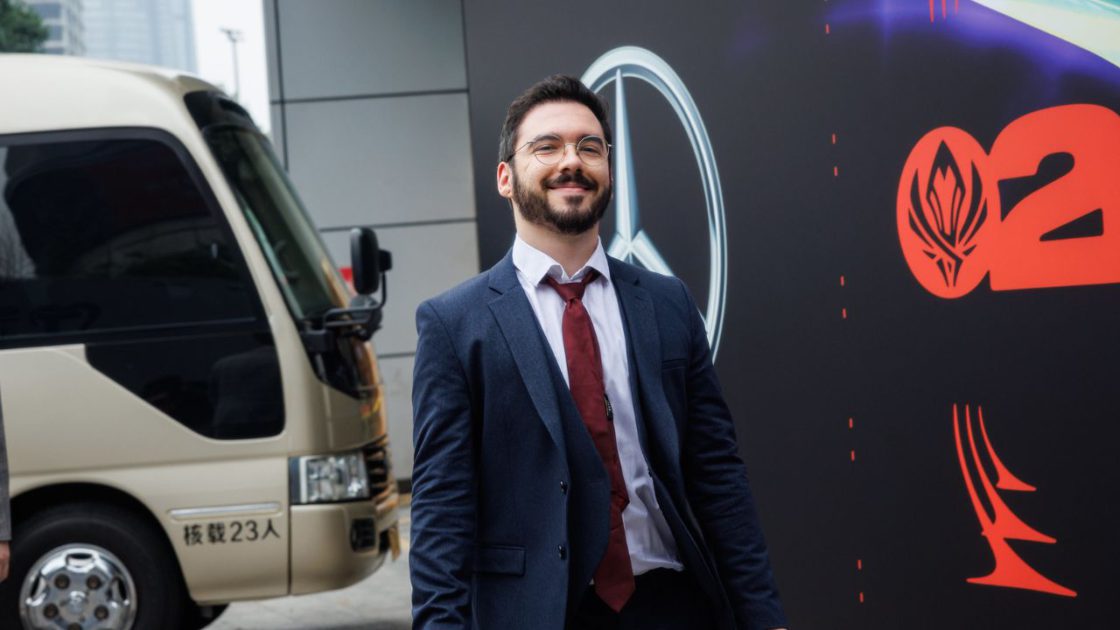 Na foto, o analista-chefe da G2: Rodrigo