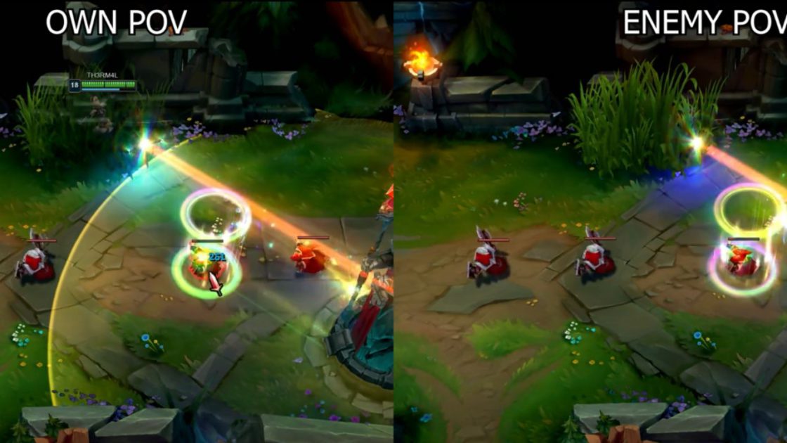 Na foto, a Lux usando o combo no arbusto