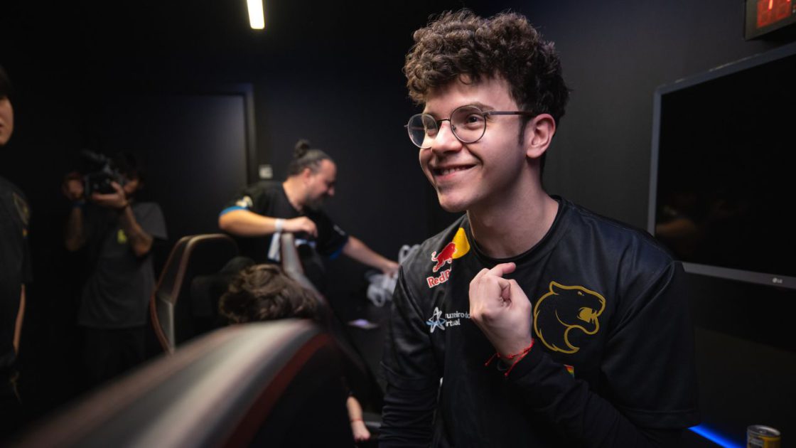 Na foto, o Tutsz, mid-laner da FURIA no CBLOL 2024