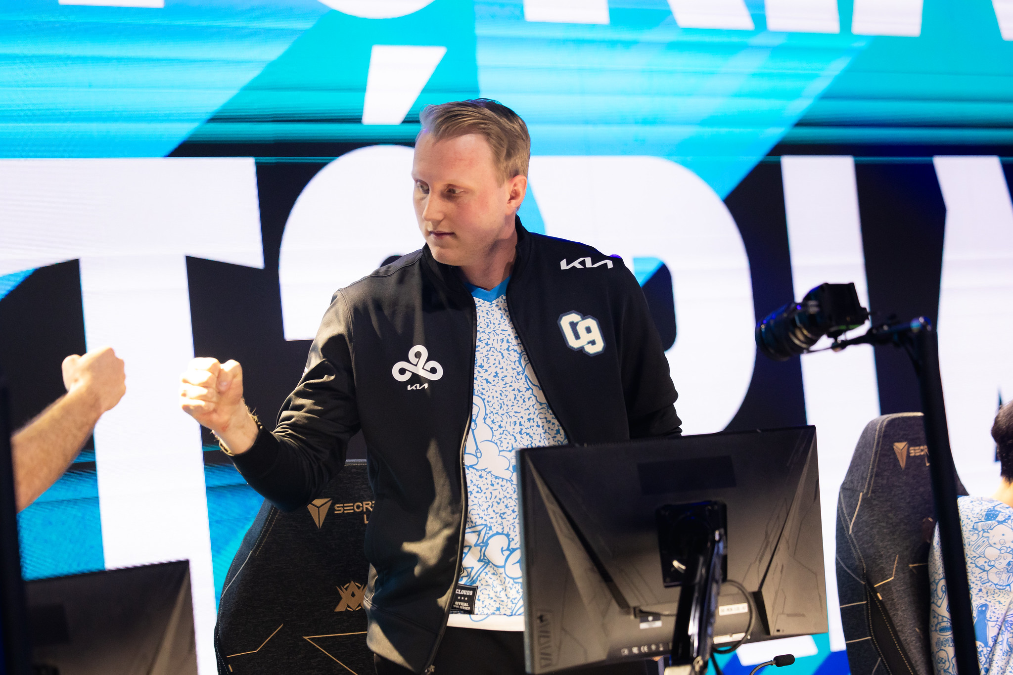 Imagem do Zven no palco da LTa 2025