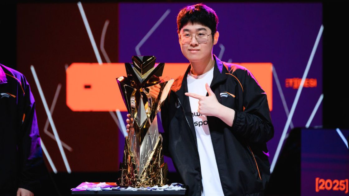 Na foto, a imagem do Zeus, top-laner da Hanwha Life Esports