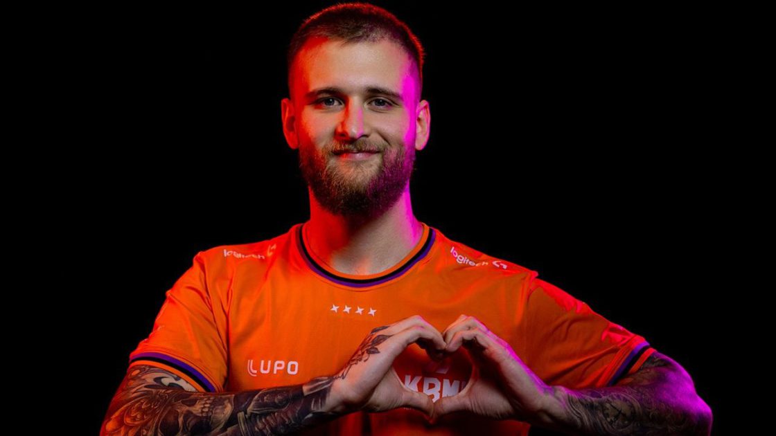 Na foto, o técnico Ranger da KaBuM IDL