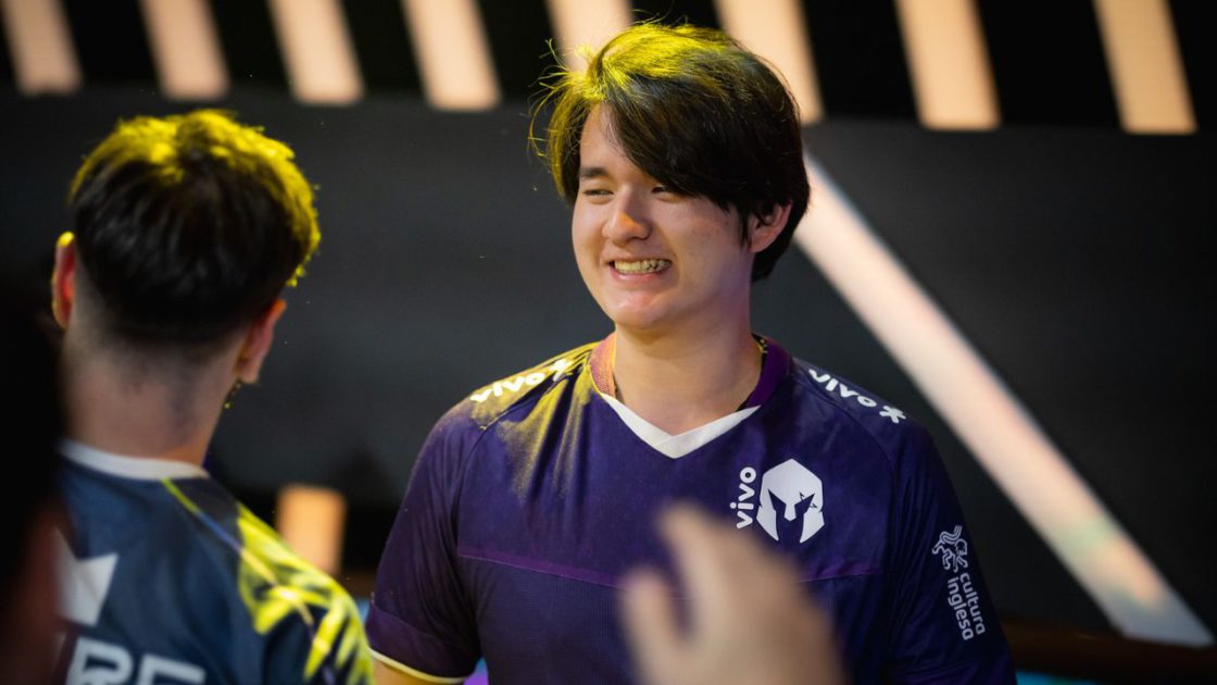 Na foto, Sarolu, jungler da VKS no CBLOL Academy 2024 2º split