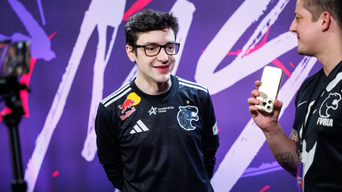 Na foto, Jojo, suporte da FURIA, no MSI 2025