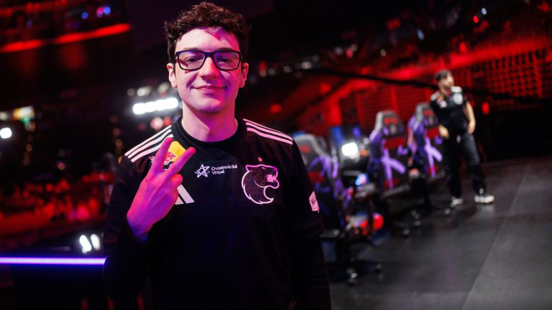 Na foto, Jojo, suporte da FURIA, no MSI 2025
