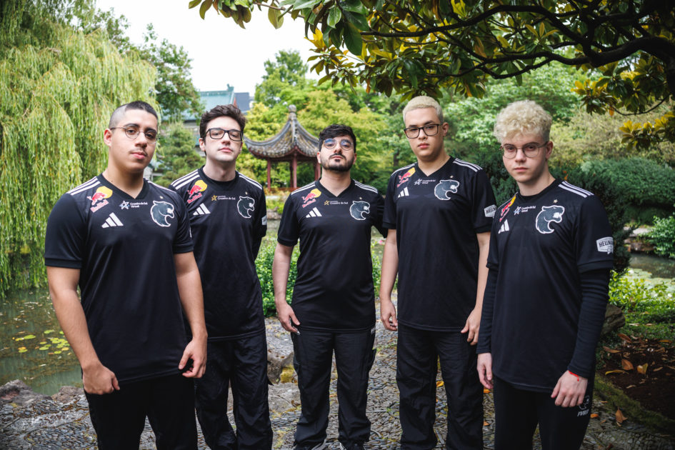 Foto da equipe da FURIA.