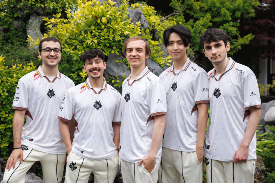 Foto da equipe da G2.