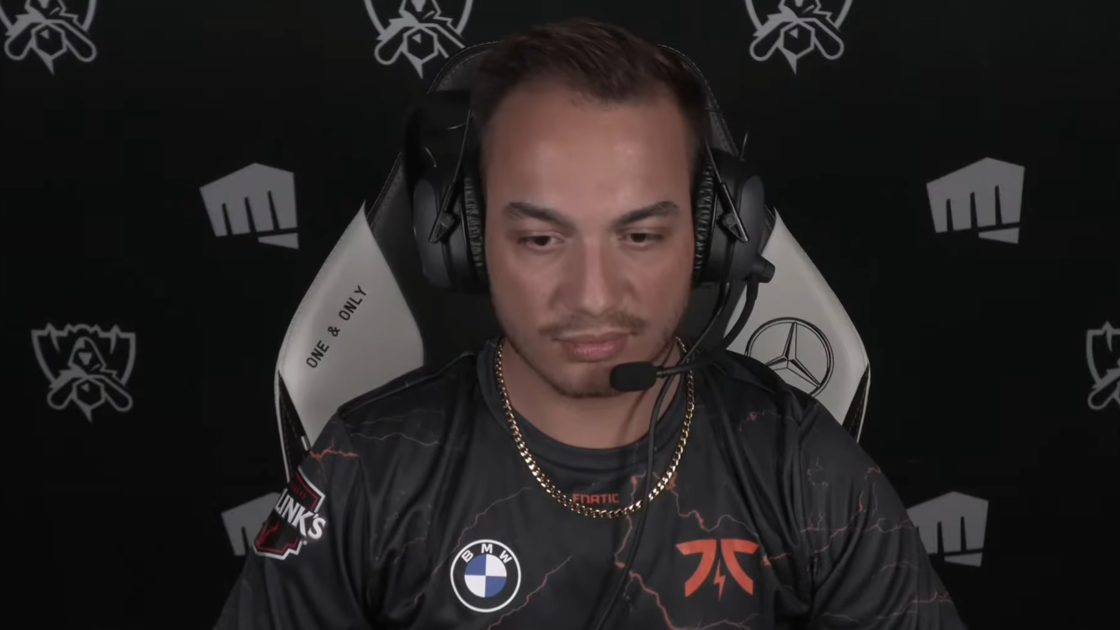 Na foto, o Rhuckz na época da FNATIC