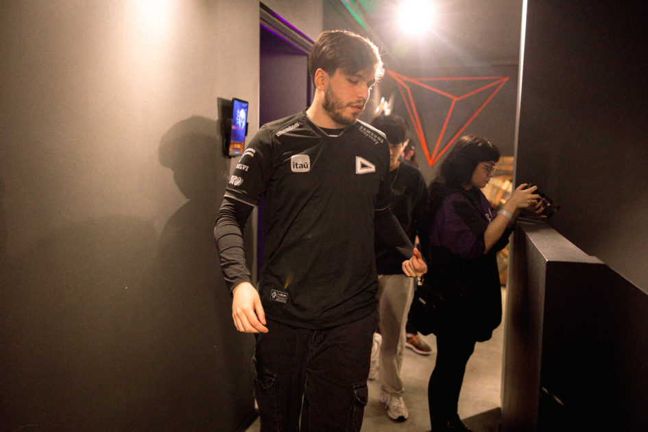 Foto de RedBert representando a LOUD.