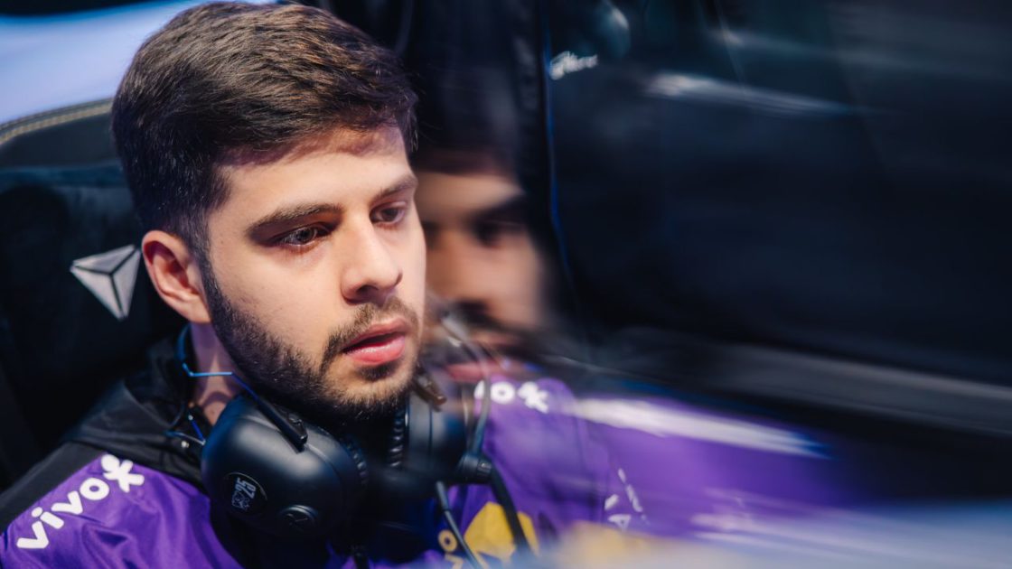 Na foto, Morttheus, ADC da Vivo Keyd Stars no Worlds 2025